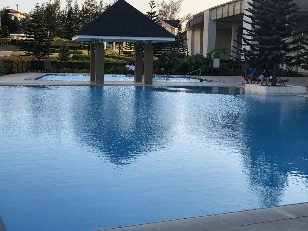 Smdc Tagaytay Taal Lake Condo Cook Netflix No Balcony No Free Parking Tagaytay City Luaran gambar