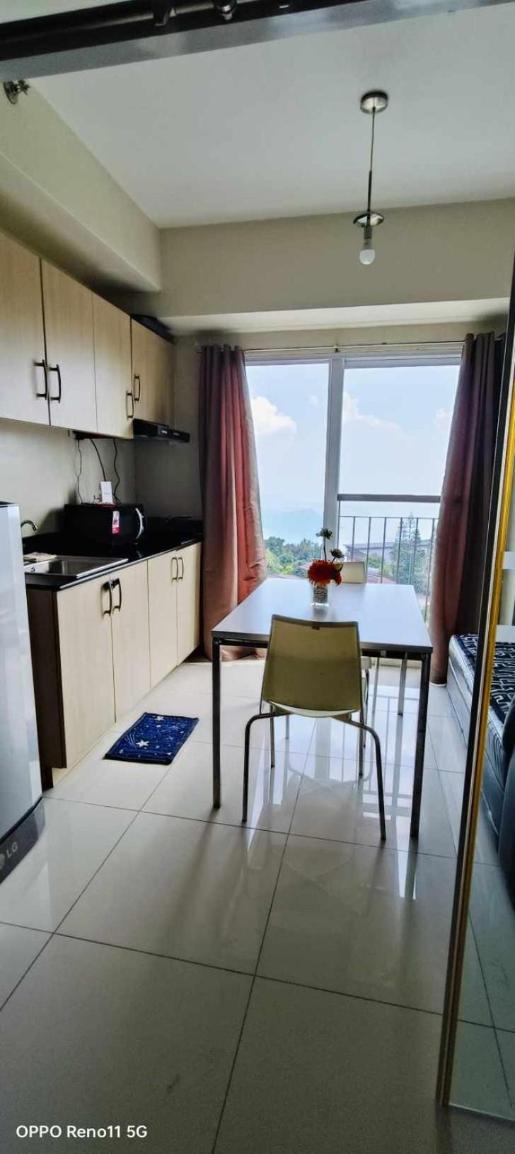 Smdc Tagaytay Taal Lake Condo Cook Netflix No Balcony No Free Parking Tagaytay City Luaran gambar